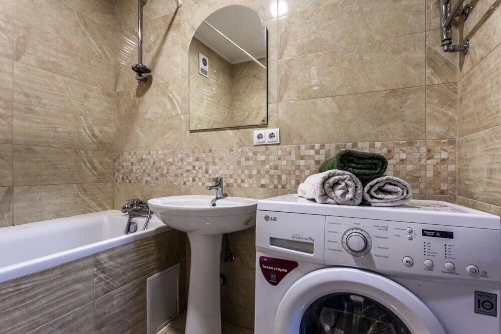 Viktoria Garden Apartment Lviv Exterior foto